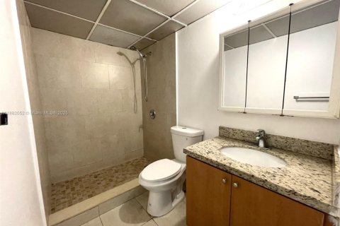 Снять в аренду кондоминиум в Лодерхилл, Флорида 2 спальни, 89.09м2, № 1977807 - фото 9