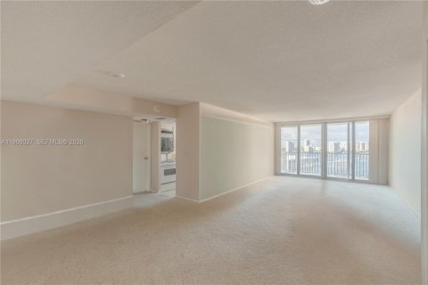 Copropriété à vendre à Sunny Isles Beach, Floride: 2 chambres, 138.24 m2 № 1974831 - photo 18