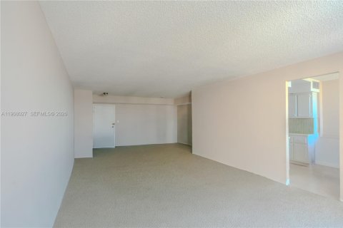 Copropriété à vendre à Sunny Isles Beach, Floride: 2 chambres, 138.24 m2 № 1974831 - photo 20