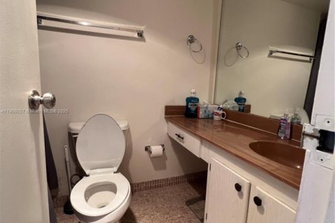 Condominio en venta en Sunny Isles Beach, Florida, 2 dormitorios, 138.24 m2 № 1974831 - foto 15