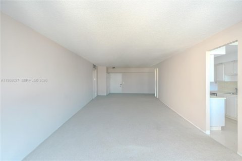 Copropriété à vendre à Sunny Isles Beach, Floride: 2 chambres, 138.24 m2 № 1974831 - photo 19