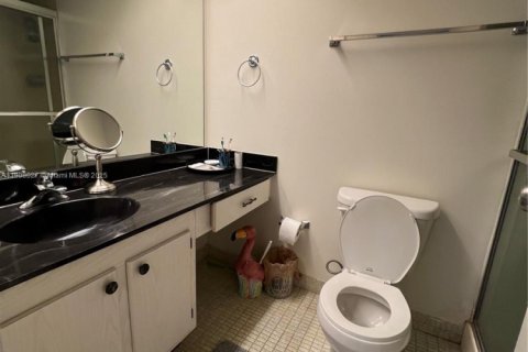 Condominio en venta en Sunny Isles Beach, Florida, 2 dormitorios, 138.24 m2 № 1974831 - foto 14