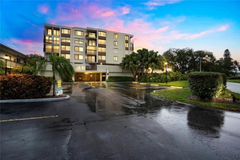 Copropriété à louer à Saint Petersburg, Floride: 1 chambre, 72.46 m2 № 1681404 - photo 1
