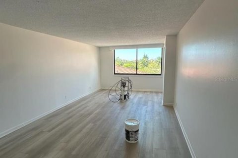 Condo in Saint Petersburg, Florida, 1 bedroom № 1681404 - photo 21