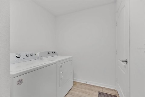 House in Kissimmee, Florida 3 bedrooms, 128.48 sq.m. № 1799812 - photo 18
