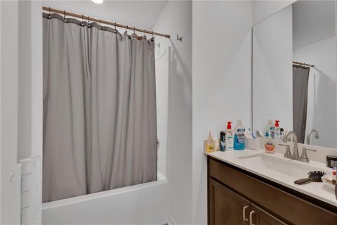 House in Kissimmee, Florida 3 bedrooms, 128.48 sq.m. № 1799812 - photo 16