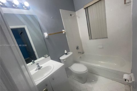 Купить кондоминиум в Хомстед, Флорида 2 спальни, 99.31м2, № 2038390 - фото 9