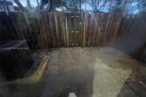 Купить кондоминиум в Хомстед, Флорида 2 спальни, 99.31м2, № 2038390 - фото 2