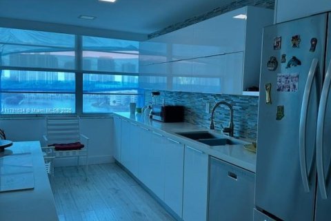 Купить кондоминиум в Авентура, Флорида 2 спальни, 149.11м2, № 1708795 - фото 17
