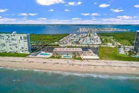 Condominio en venta en Jensen Beach, Florida, 1 dormitorio, 57.97 m2 № 2078322 - foto 2