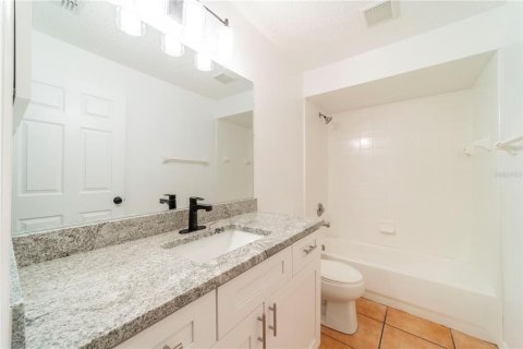 Casa en venta en Deltona, Florida, 3 dormitorios, 134.71 m2 № 1802247 - foto 25