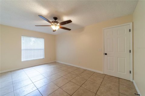 Casa en venta en Deltona, Florida, 3 dormitorios, 134.71 m2 № 1802247 - foto 19