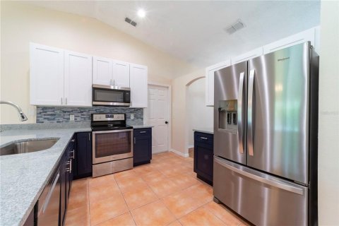 Casa en venta en Deltona, Florida, 3 dormitorios, 134.71 m2 № 1802247 - foto 3