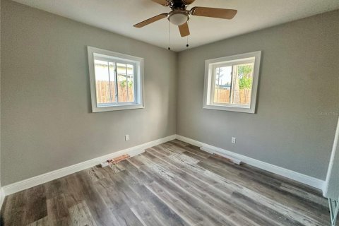 Casa en alquiler en New Port Richey, Florida, 3 dormitorios, 130.62 m2 № 1906489 - foto 14