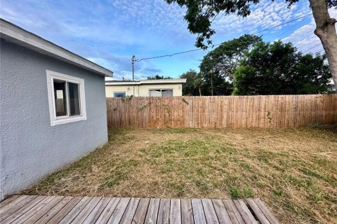 Casa en alquiler en New Port Richey, Florida, 3 dormitorios, 130.62 m2 № 1906489 - foto 18