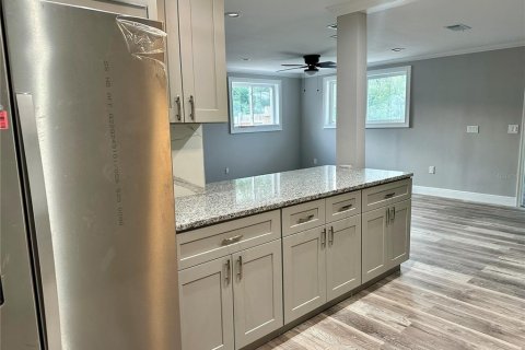 Casa en alquiler en New Port Richey, Florida, 3 dormitorios, 130.62 m2 № 1906489 - foto 5