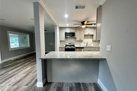 Casa en alquiler en New Port Richey, Florida, 3 dormitorios, 130.62 m2 № 1906489 - foto 3