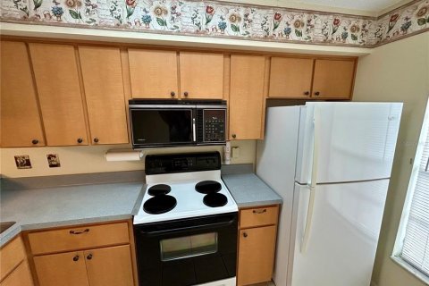 Condo in New Port Richey, Florida, 2 bedrooms  № 1690963 - photo 21