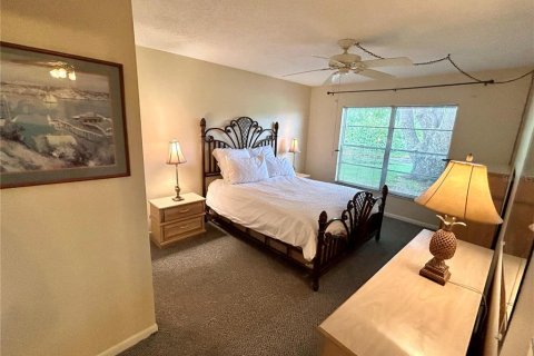 Condo in New Port Richey, Florida, 2 bedrooms  № 1690963 - photo 23