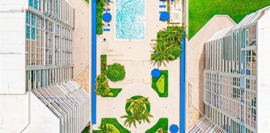 Condo in Hollywood, Florida, 2 bedrooms  № 1141575