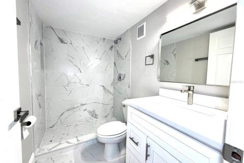 Condominio en venta en Altamonte Springs, Florida, 2 dormitorios, 124.58 m2 № 1912652 - foto 14