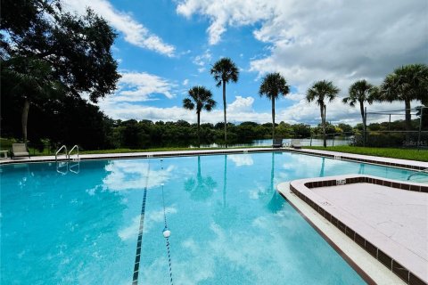 Condominio en venta en Altamonte Springs, Florida, 2 dormitorios, 124.58 m2 № 1912652 - foto 23