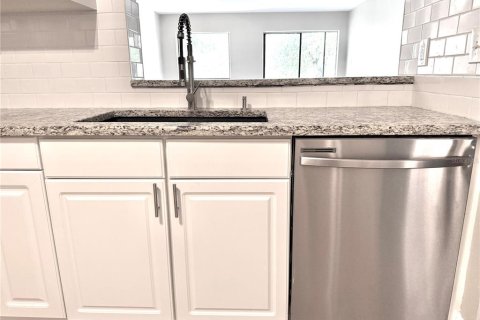 Condominio en venta en Altamonte Springs, Florida, 2 dormitorios, 124.58 m2 № 1912652 - foto 6