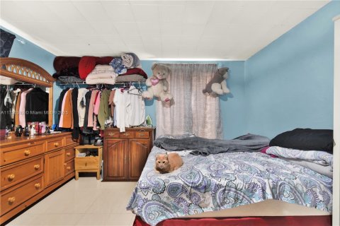 House in Lake Worth, Florida 4 bedrooms, 170.66 sq.m. № 1980992 - photo 26