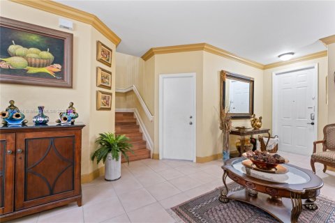 Townhouse in Miami, Florida 3 bedrooms, 176.42 sq.m. № 1855167 - photo 9
