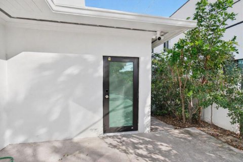 Touwnhouse à louer à West Palm Beach, Floride: 1 chambre, 44.59 m2 № 2295512 - photo 2