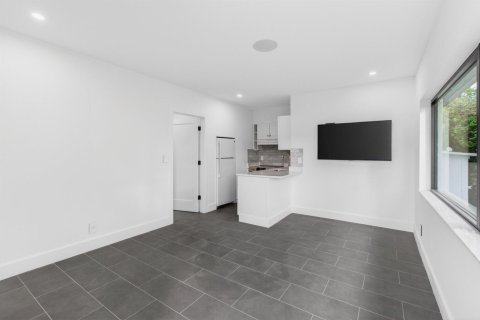 Touwnhouse à louer à West Palm Beach, Floride: 1 chambre, 44.59 m2 № 2295512 - photo 3