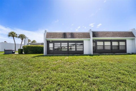 Copropriété à vendre à Port Richey, Floride: 2 chambres, 88.63 m2 № 2237085 - photo 20