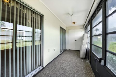 Copropriété à vendre à Port Richey, Floride: 2 chambres, 88.63 m2 № 2237085 - photo 19