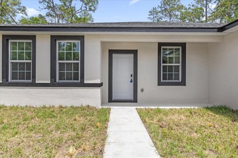 Villa ou maison à vendre à Citrus Springs, Floride: 4 chambres, 169.73 m2 № 2204827 - photo 4
