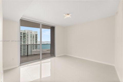 Condominio en alquiler en Miami, Florida, 1 dormitorio, 70.51 m2 № 2033073 - foto 9