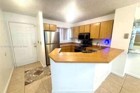 Copropriété à vendre à Miramar, Floride: 2 chambres, 77.29 m2 № 2047698 - photo 6