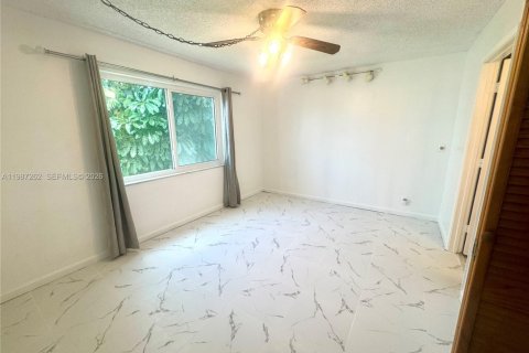 Copropriété à vendre à Miramar, Floride: 2 chambres, 77.29 m2 № 2047698 - photo 8