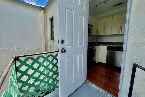 Appartement à louer à Miami, Floride: 2 chambres № 2300478 - photo 19