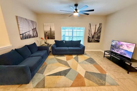 Touwnhouse à louer à Kissimmee, Floride: 5 chambres, 188.03 m2 № 2385676 - photo 8
