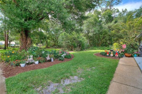 House in Winter Haven, Florida 4 bedrooms, 191.01 sq.m. № 2102668 - photo 12