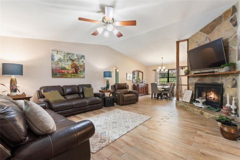 House in Winter Haven, Florida 4 bedrooms, 191.01 sq.m. № 2102668 - photo 28