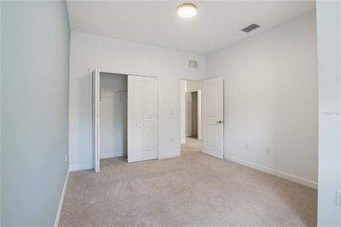 Townhouse in LORRAINE LAKES in Lakewood Ranch, Florida 3 bedrooms, 174.56 sq.m. № 2224588 - photo 29