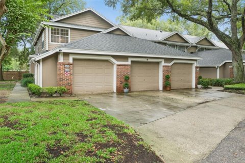 Condo in Altamonte Springs, Florida, 2 bedrooms  № 2117889 - photo 2