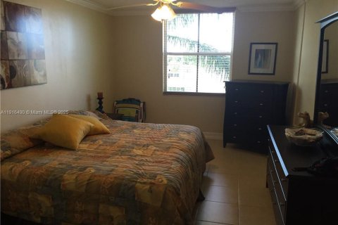 Снять в аренду кондоминиум в Дания-Бич, Флорида 2 спальни, 94.76м2, № 1972712 - фото 13