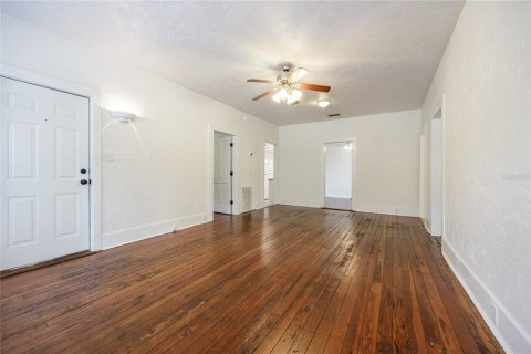 House in Gainesville, Florida 4 bedrooms, 125.05 sq.m. № 1898974 - photo 12