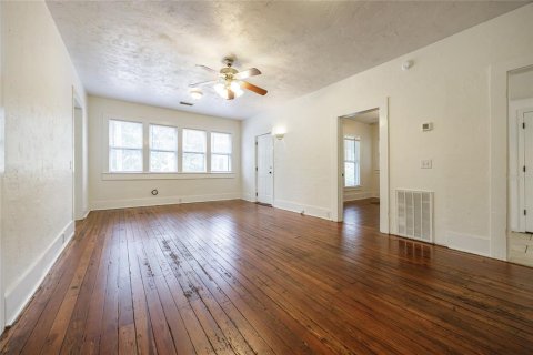 House in Gainesville, Florida 4 bedrooms, 125.05 sq.m. № 1898974 - photo 13