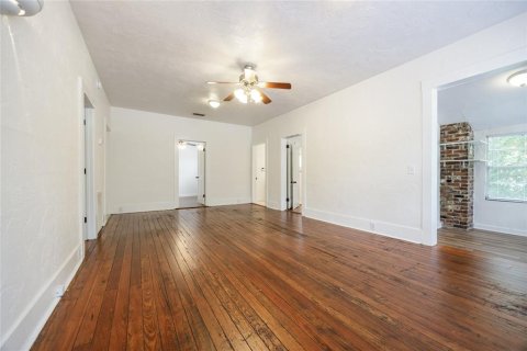 House in Gainesville, Florida 4 bedrooms, 125.05 sq.m. № 1898974 - photo 11