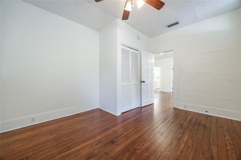 House in Gainesville, Florida 4 bedrooms, 125.05 sq.m. № 1898974 - photo 17