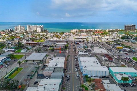Commercial property in Saint Pete Beach, Florida 367.71 sq.m. № 1775453 - photo 14
