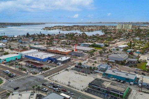 Commercial property in Saint Pete Beach, Florida 367.71 sq.m. № 1775453 - photo 18